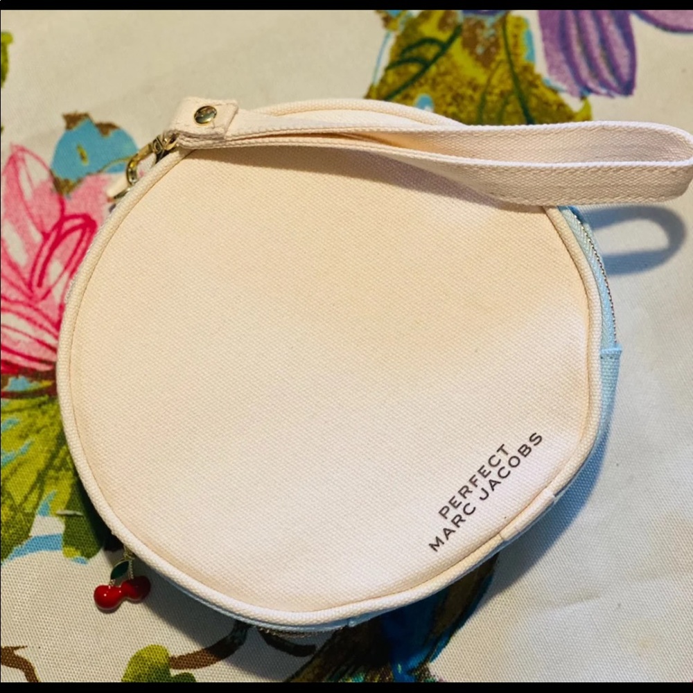 Marc Jacobs Beauty wristlet case